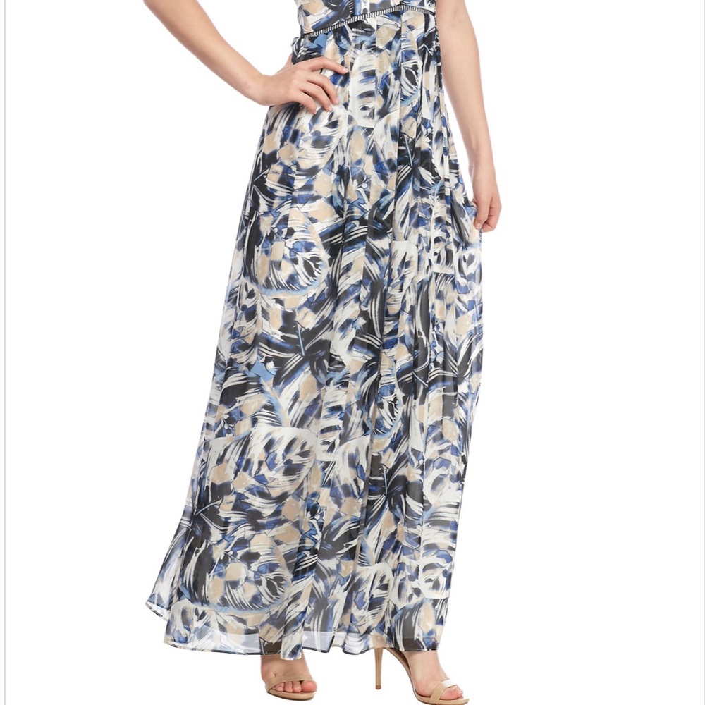 NWT Vince Camuto Blue Abstract Print Sleeveless Maxi Dress